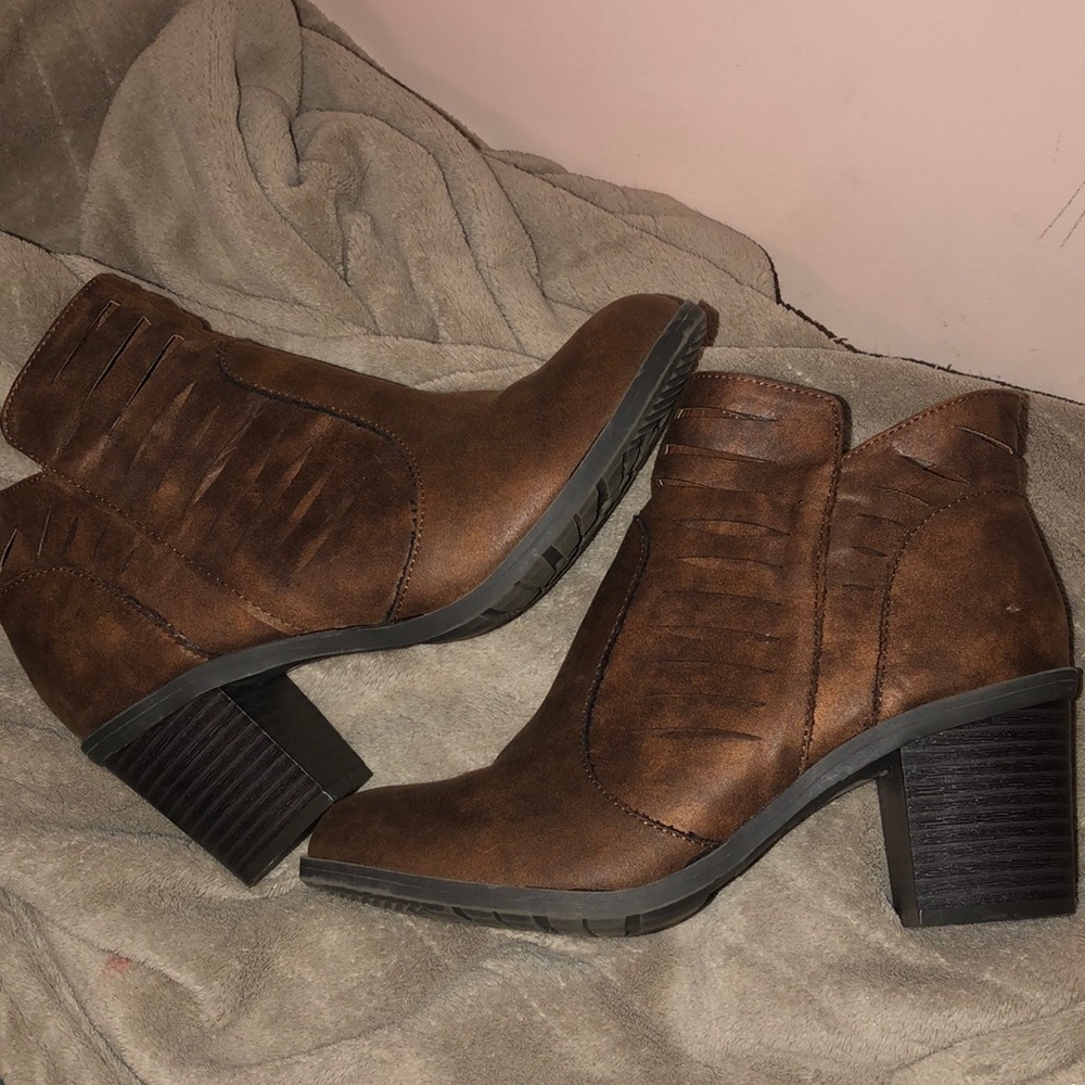 Arizona jeans co. Boots
